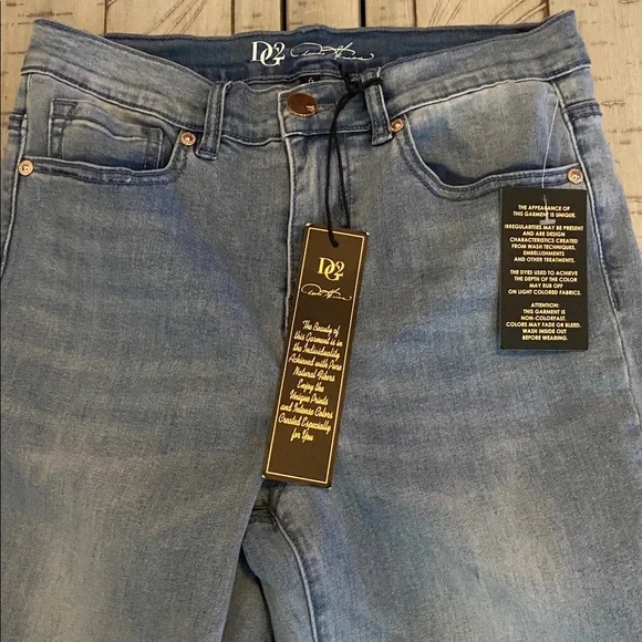 DG2 New Classic Stretch Denim Embellished Heart Jeans Chambray 6 New - Picture 9 of 16